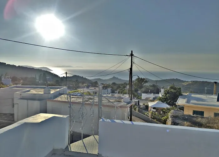 Laurel Lk In Rhodes