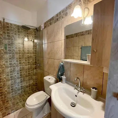 Laurel Lk In Rhodes Kritinía