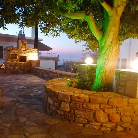 Laurel Lk In Rhodes Kritinía