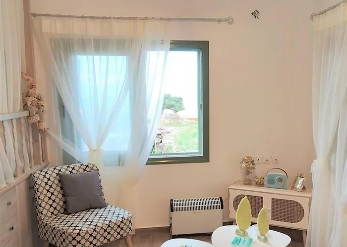 Laurel Lk In Rhodes * Kritinía